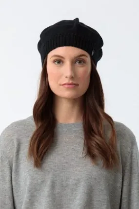 Merino Beret in Black